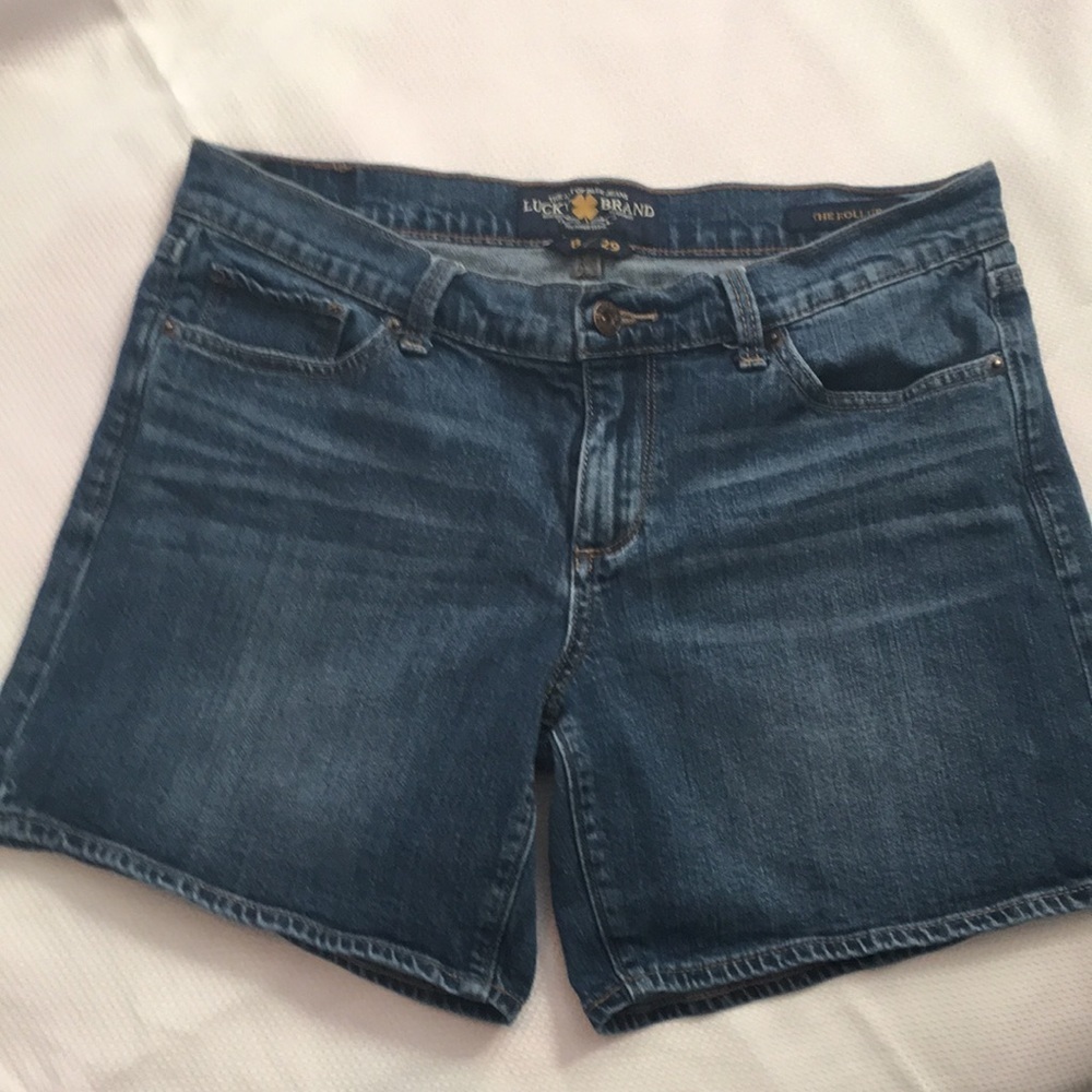 Lucky Brand roll up shorts